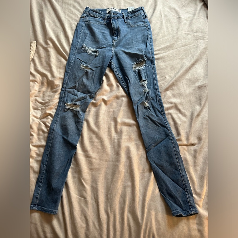 Hollister high-rise skinny jeans